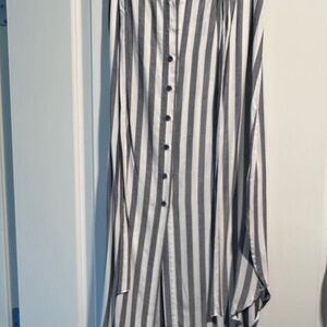 BB Dakota Monochrome Striped Skirt